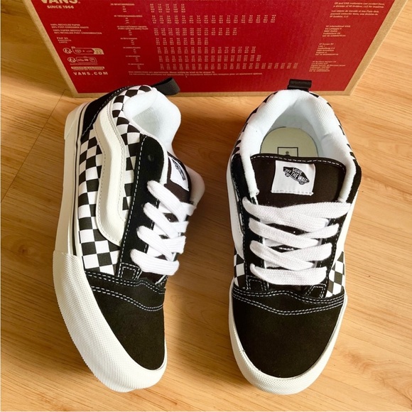 Vans Big Kids Knu Skool Checkerboard
Shoe 6.0 US Women 7.5 US - Picture 9 of 11